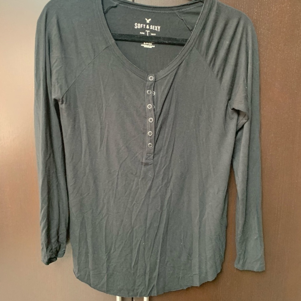 American eagle button up top - Picture 2 of 2